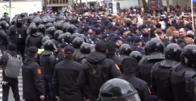Abuzuri fără precedent! Liderii protestului național, reținuți de poliție